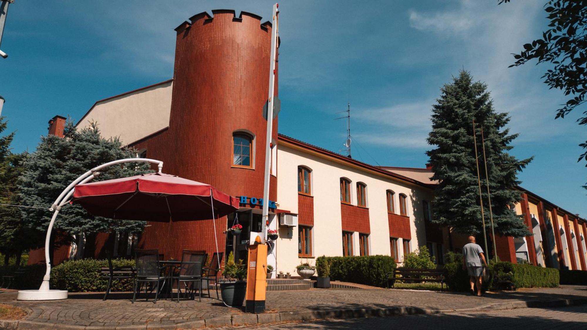 Hotel Marko Przemyśl Extérieur photo